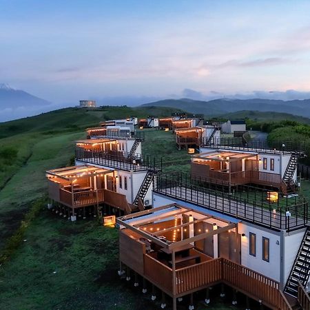 The Glamping 箱根十国峠 Villa Miyakami Екстериор снимка